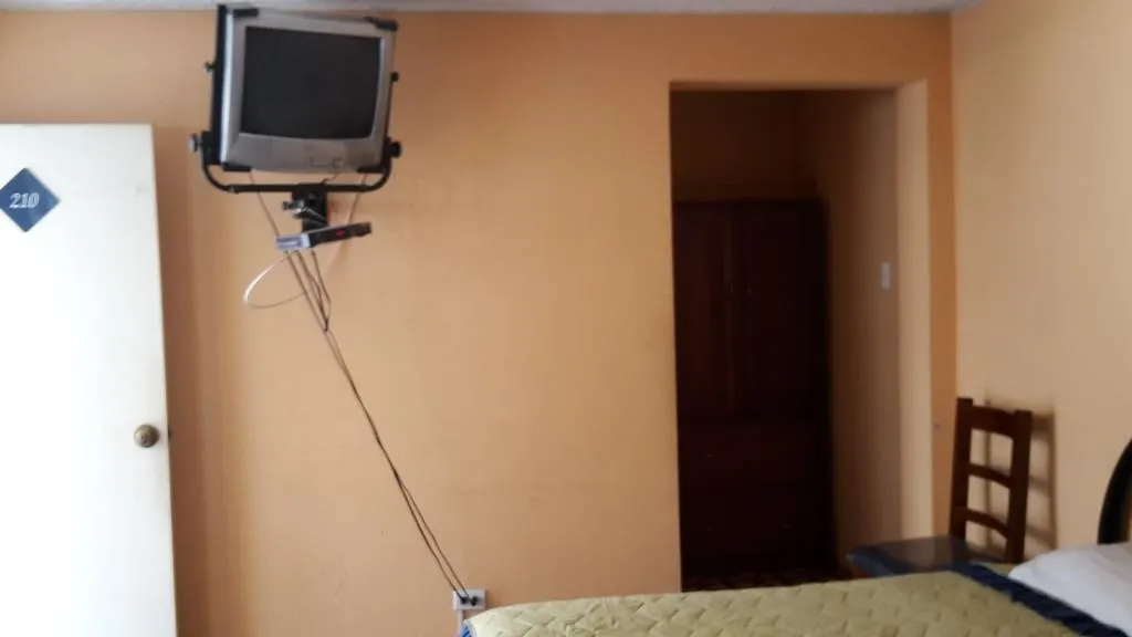 Hostal Aposento Del Conde Quito Penzion